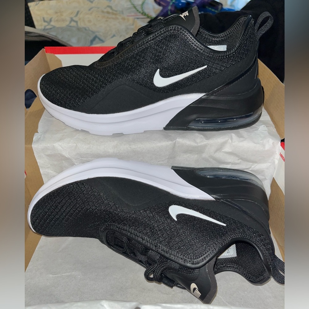Nike air max motion 2